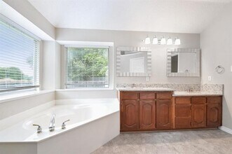 845 Bear Branch Ct in Rockwall, TX - Building Photo - Building Photo