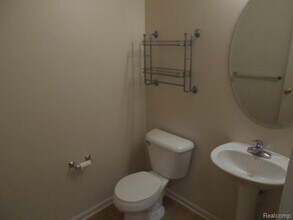 17109 Addington Dr in Commerce Township, MI - Building Photo - Building Photo