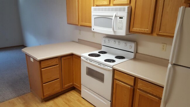 37 Appleway Dr-Unit -4 in Kalispell, MT - Building Photo - Building Photo