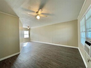 1755 Lynn Ln in Freeport, TX - Building Photo - Building Photo