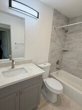 403 Elizabeth Way in Woodland, CA - Building Photo - Building Photo