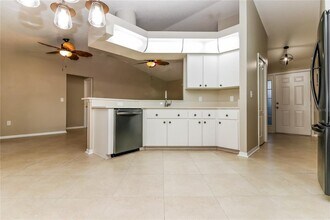 5251 Fairhaven Ave in Spring Hill, FL - Building Photo - Building Photo