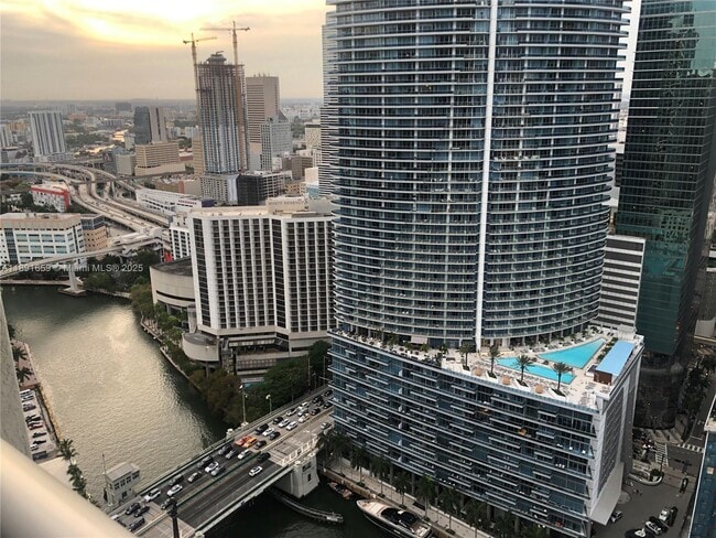 property at 475 Brickell Ave