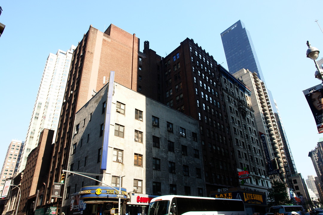 1691-1695 Broadway in New York, NY - Foto de edificio