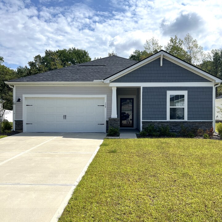 179 Marley Blue Dr in Little River, SC - Foto de edificio