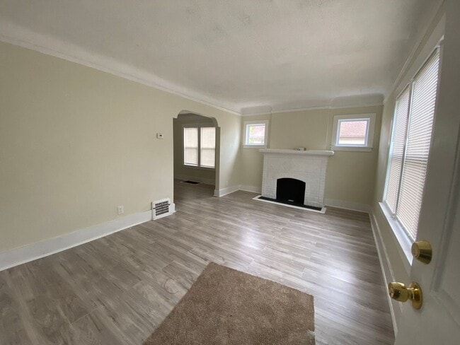 property at 14565 Hubbell Ave