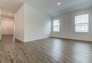 3205 Dusted Daisey St in Pflugerville, TX - Building Photo - Building Photo