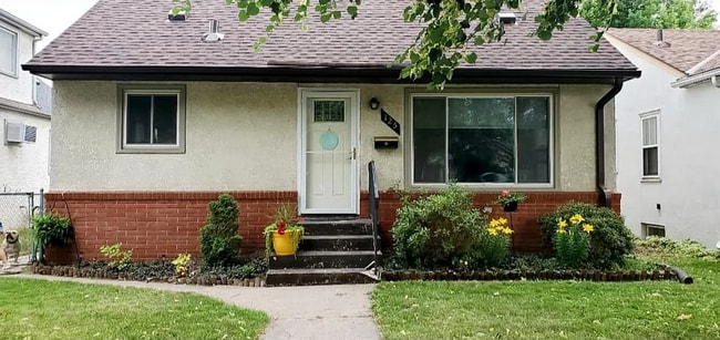 property at 125 14th Ave S