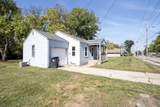 911 Rangeline St in Columbia, MO - Building Photo - Building Photo