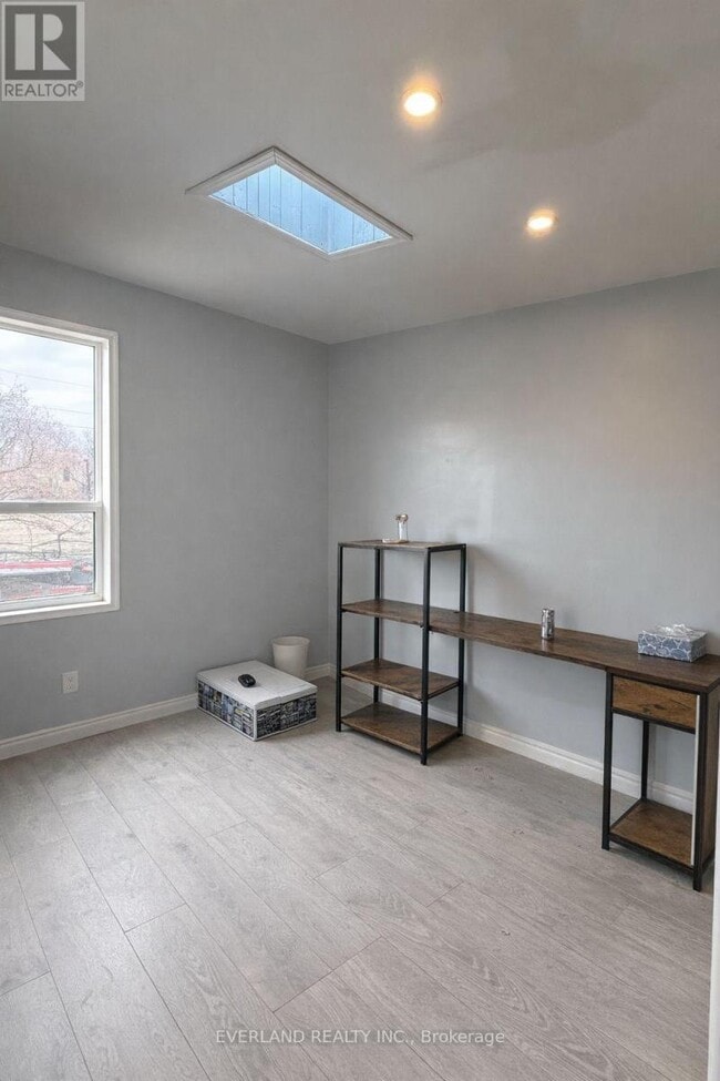 property at 850 Bathurst St