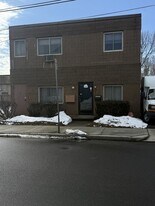 12 Hammond St, Unit A in Waltham, MA - Building Photo