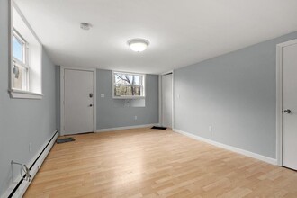 155 Kilsyth Rd in Boston, MA - Building Photo - Interior Photo