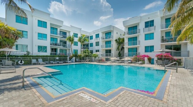 161 Washington Ave, Unit 1622 in Miami Beach, FL - Building Photo - Building Photo