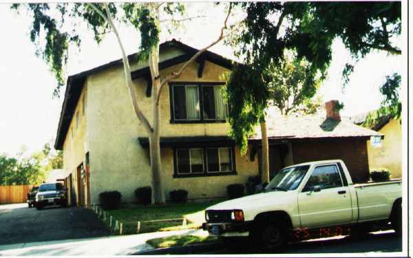 1514 E Fairfield Ct in Ontario, CA - Building Photo