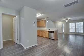 9405 Rowlands Sayle Rd in Austin, TX - Building Photo - Building Photo