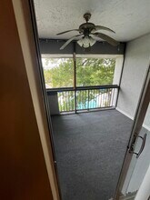 711 N Pine Island Rd, Unit 417 in Plantation, FL - Building Photo - Building Photo