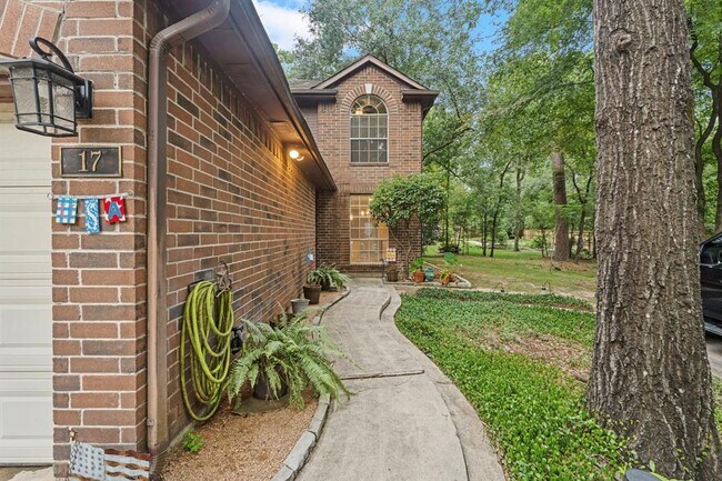17 E Willowood Ct in Spring, TX - Building Photo - Building Photo