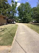 510 Willowbrook Rd in Greenwood, SC - Building Photo - Building Photo