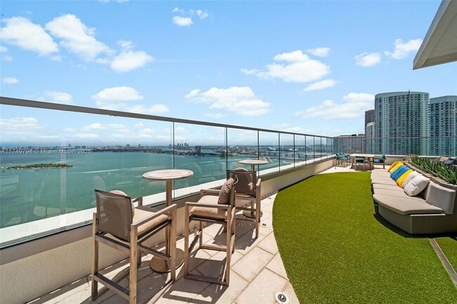 property at 2150 N Bayshore Dr