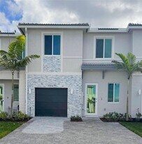 632 SE 14th Ct in Homestead, FL - Building Photo