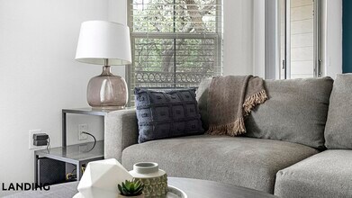 19275 Stone Oak Pkwy, Unit 1325 in San Antonio, TX - Building Photo - Building Photo