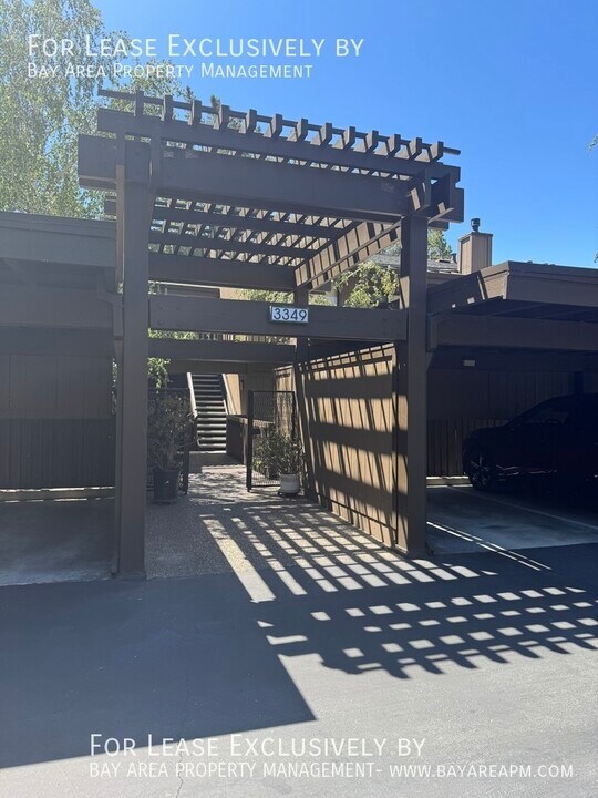 3349 Brittan Ave in San Carlos, CA - Building Photo