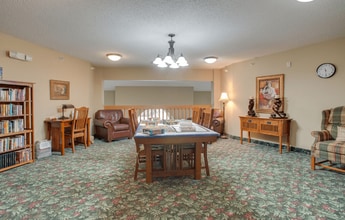 Savanna Apartments in St. Cloud, MN - Foto de edificio - Building Photo
