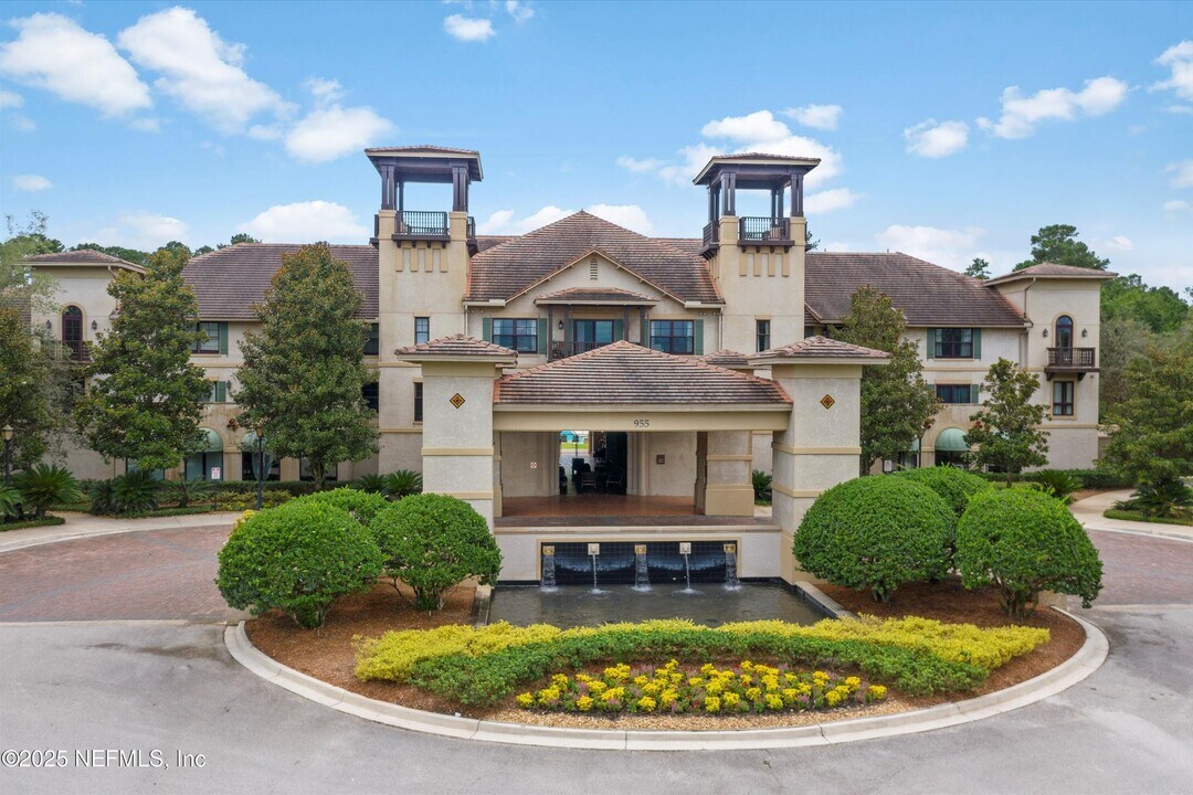 945 Registry Blvd in St. Augustine, FL - Building Photo