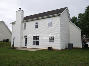 665 Pecan Ridge Cir in Kernersville, NC - Building Photo - Building Photo