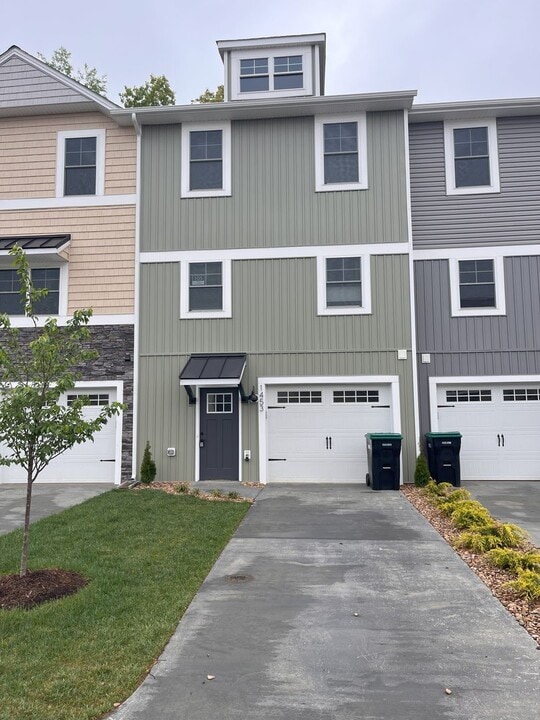 1453 Palomino Trl in Harrisonburg, VA - Building Photo