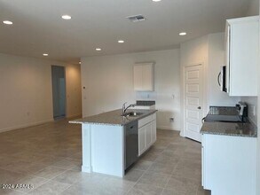 2471 W Shanley Ave in Apache Junction, AZ - Building Photo - Building Photo