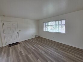 6167 Mauritania Ave, Unit C in Oakland, CA - Building Photo
