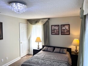 35 Postman Ln in Palm Coast, FL - Building Photo - Building Photo