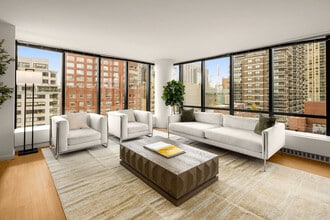 525 E 72nd St in New York, NY - Foto de edificio - Building Photo