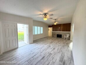 249 Palm Ln in Cocoa Beach, FL - Building Photo - Building Photo