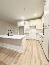 905 Oakridge Cmns in South Salem, NY - Building Photo - Building Photo