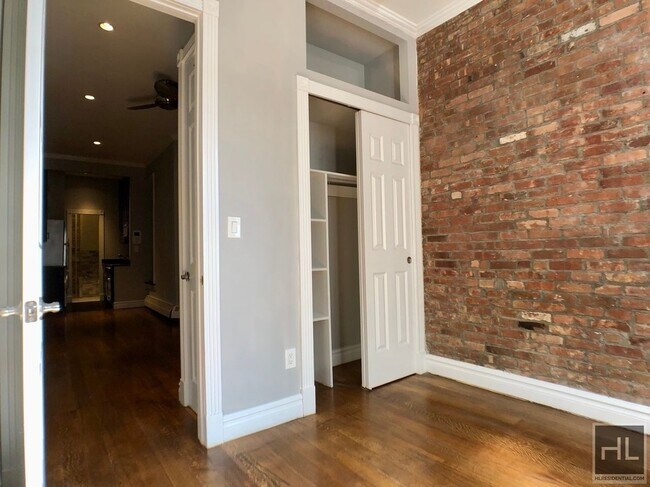 NO FEE One Bed in Murray Hill! Won't Stay in New York, NY - Foto de edificio - Building Photo
