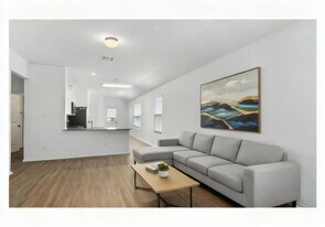 108 Joe Kidd Ln in Jarrell, TX - Building Photo