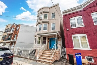 263 S 10th St in Newark, NJ - Building Photo - Building Photo