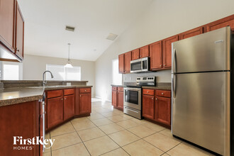 2925 Silas Ave in North Port, FL - Building Photo - Building Photo