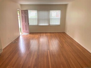 4735 Lomitas Dr in San Diego, CA - Building Photo - Building Photo