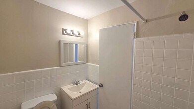 5846 N Marvine St, Unit A10 in Philadelphia, PA - Building Photo - Building Photo