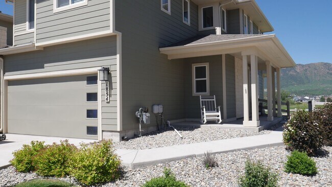 1854 Peak Pr Ln