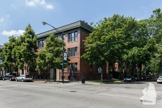 3852 N Southport Ave in Chicago, IL - Building Photo - Building Photo