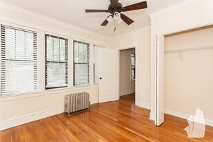 2175 W Giddings St, Unit 1 in Chicago, IL - Building Photo