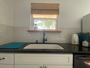 4209 Robertson Ave in Sacramento, CA - Building Photo - Building Photo