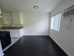 753 N Hudson Ave in Los Angeles, CA - Foto de edificio - Building Photo