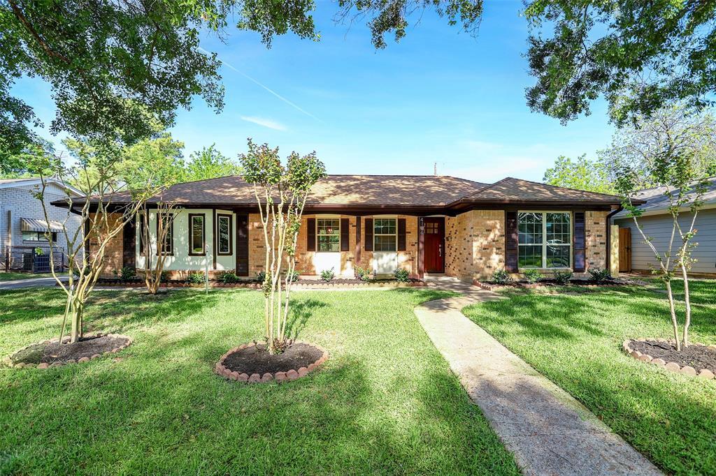 4134 Hill Oak Dr in Houston, TX - Building Photo