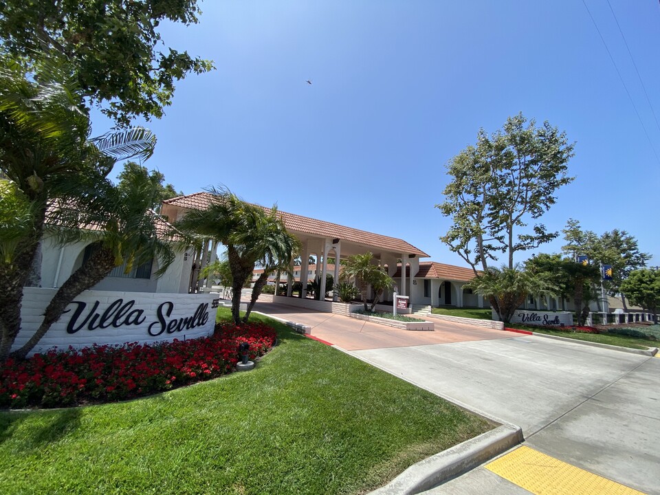 Villa Seville in Chula Vista, CA - Foto de edificio