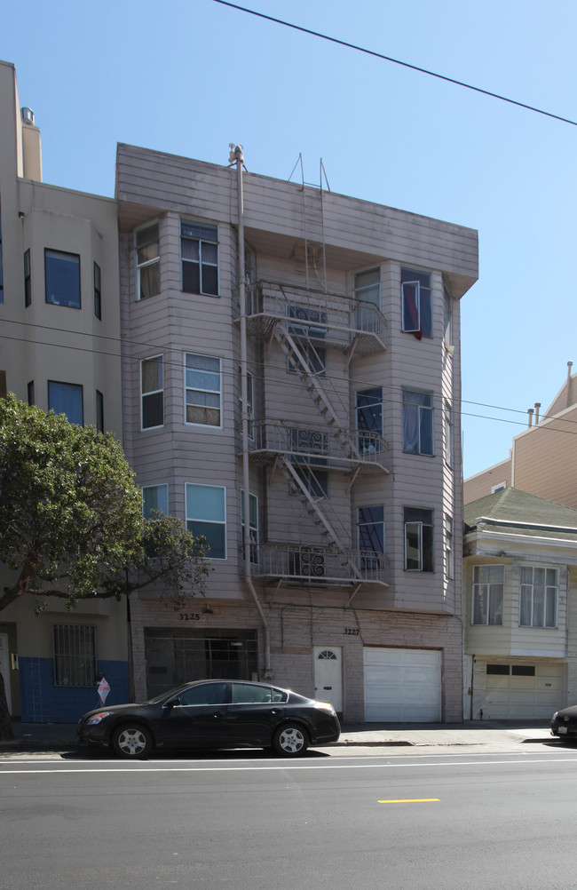 3223-3227 17th St in San Francisco, CA - Building Photo - Building Photo